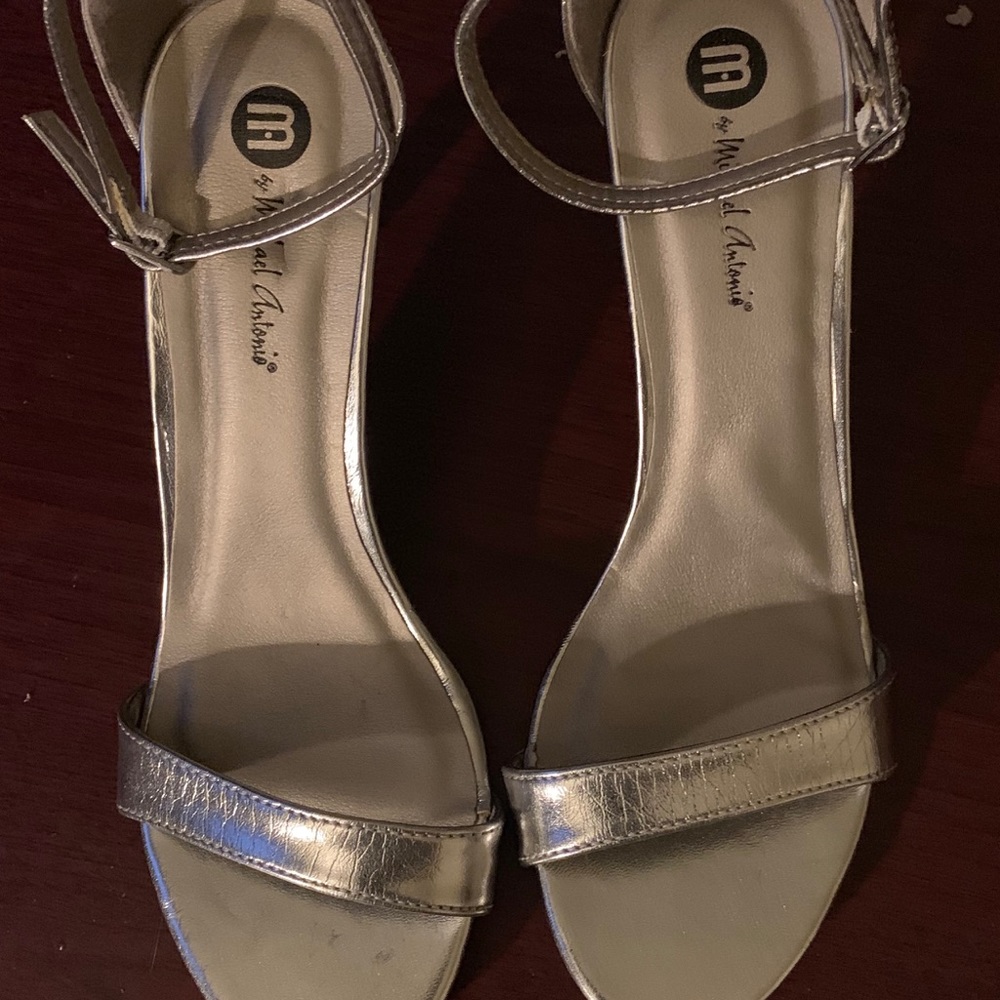 Metallic open toe heels